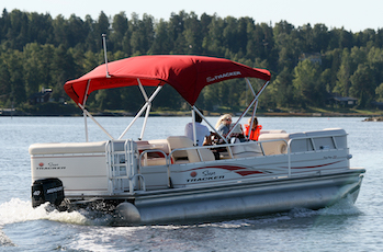 SunTracker 22 Party Barge