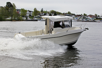 Quicksilver 690 Arvor