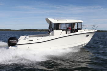 Quicksilver 755 Pilothouse