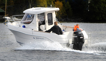 Quicksilver 580 Pilothouse